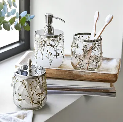 Set de Baño Vidrio Soplado y Flores Secas