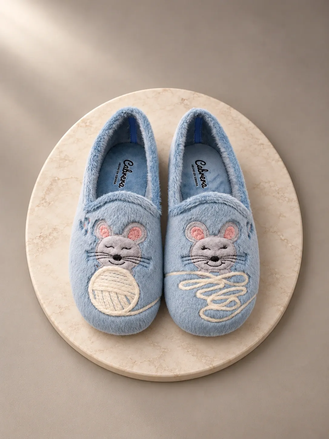 Zapatilla Ratoncitos cerrada Cabrera